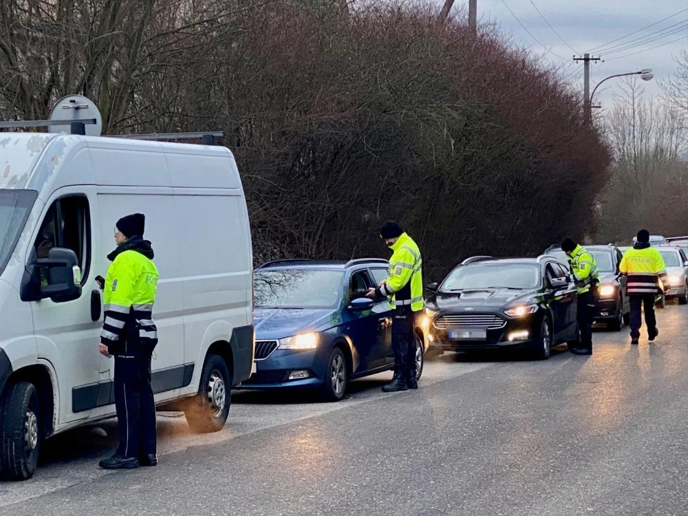 Policie uspořádala dopravně bezpečnostní akci, během které zkontrolovala 700 řidičů. Zaměřili se na alkohol