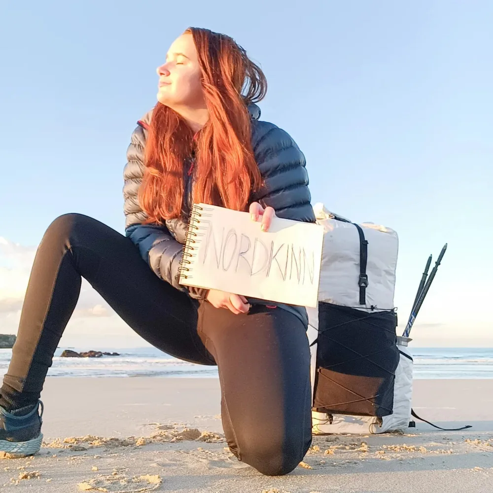 Jsem blázen, asi ano, ale nuda je horší, říká dívka, která jde pěšky ze Španělska do Norska