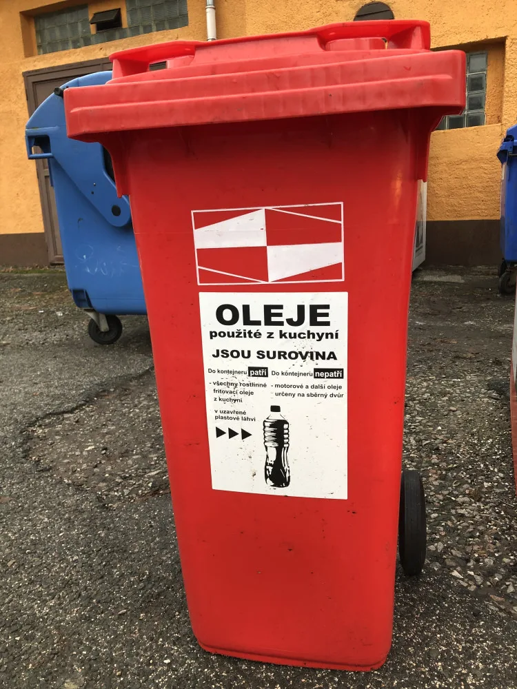 Kontejner na oleje
