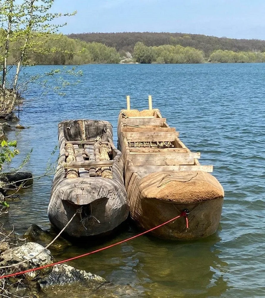srovnání Anouly a Krále Mochova