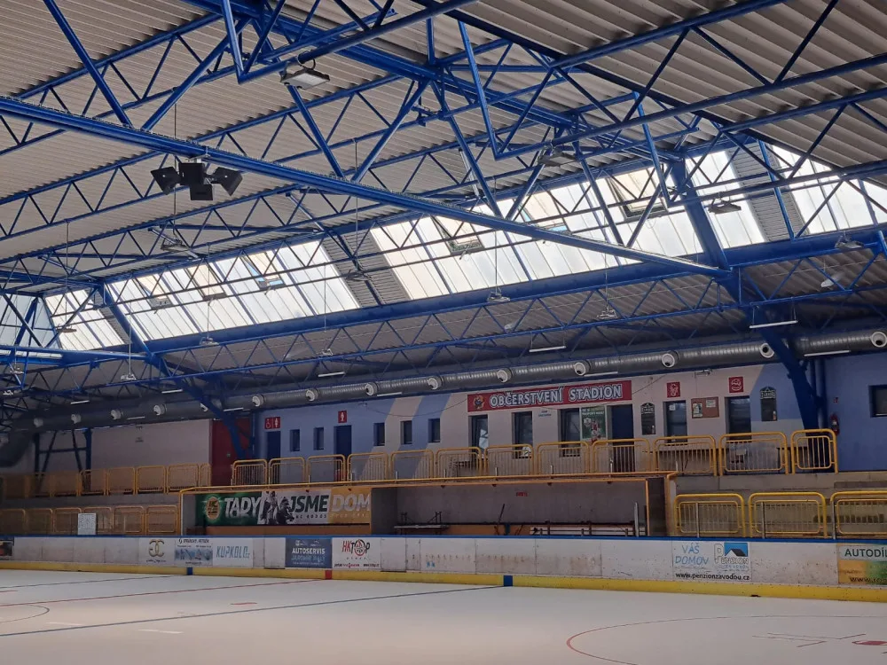 Zimní stadion ve Dvoře Králové prošel modernizací. Je připravený na nadcházející sezonu.