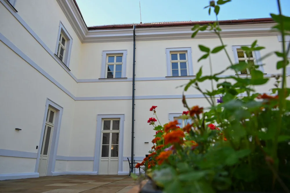 Po 15 letech skončila obnova kláštera v Nové Pace. Nově tu vzniklo komunitní centrum a denní stacionář