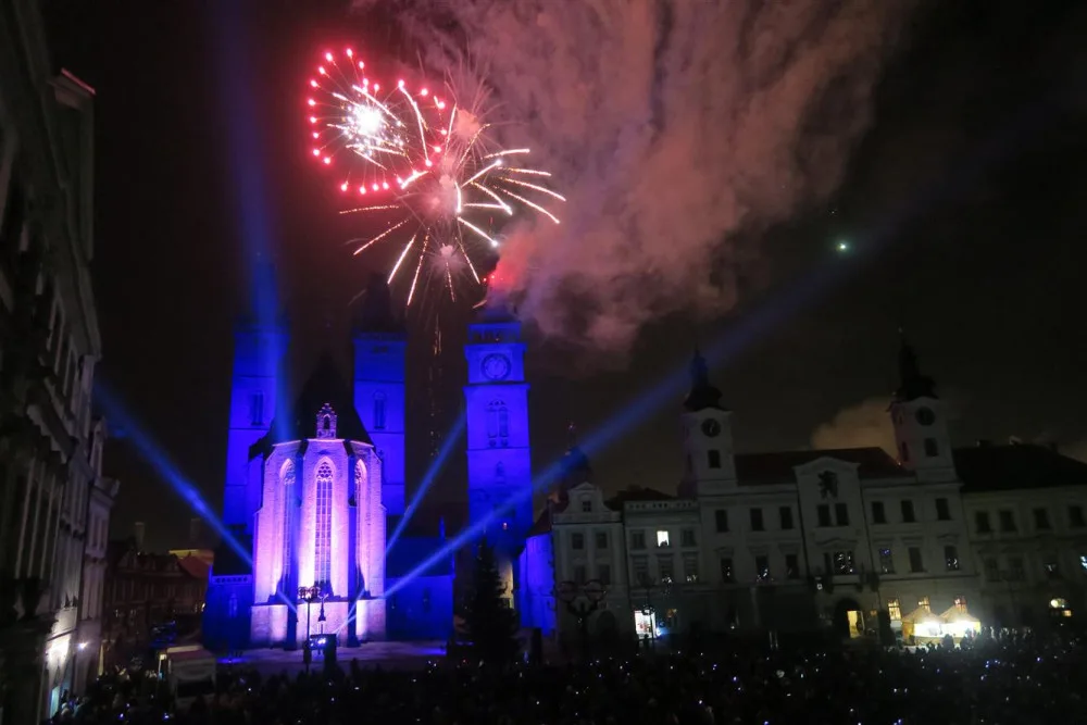 Ohňostroj v závěru roku v Hradci Králové nabude, nahradí ho videomapping