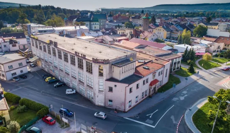 Dvůr Králové o další dotaci na revitalizaci Mayerovy továrny žádat nebude