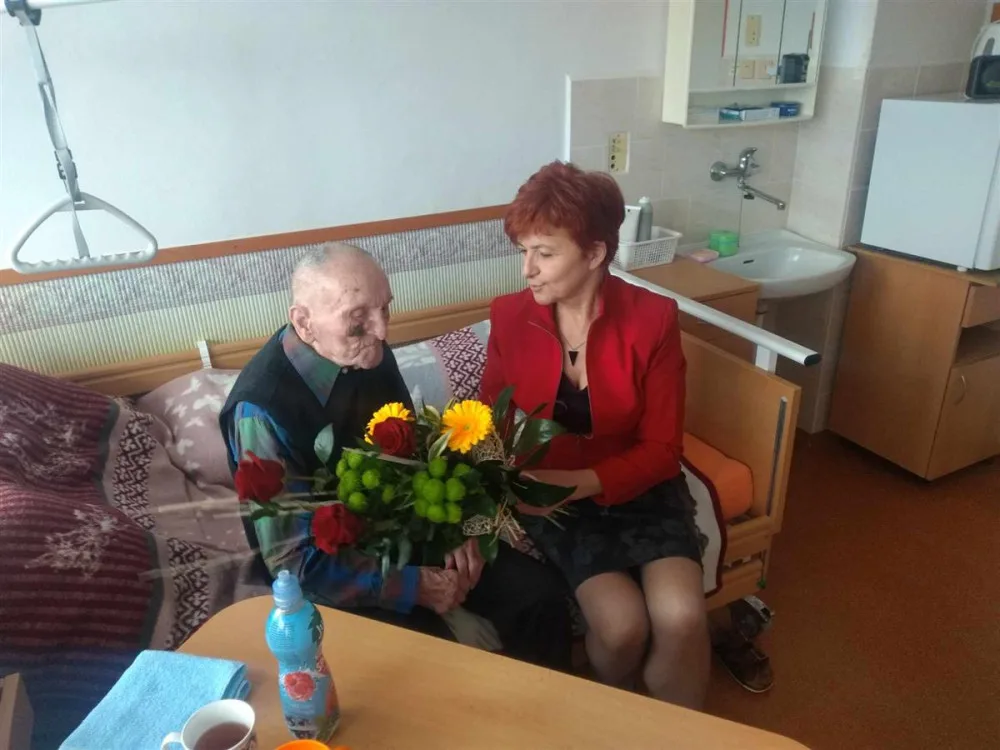 Nejstarší občan Hořic oslavil 104 let. Josef Pokorný žije v tamním domově důchodců