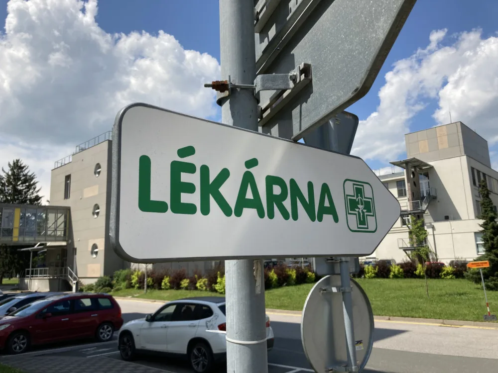 16331582275177-207-img-0430