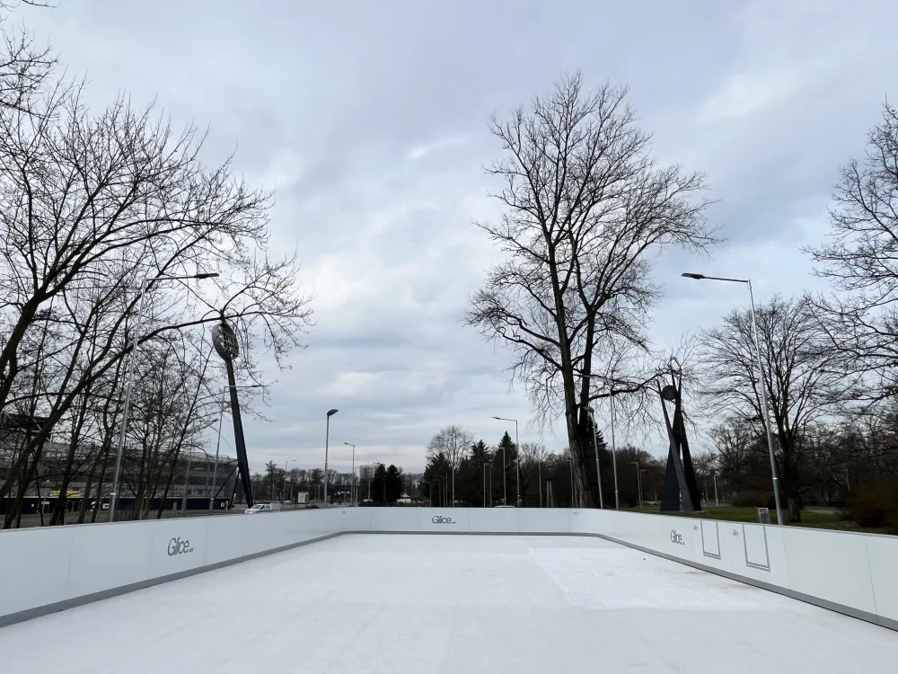 ANKETA: Kluziště u malšovického stadionu vypadá opuštěně