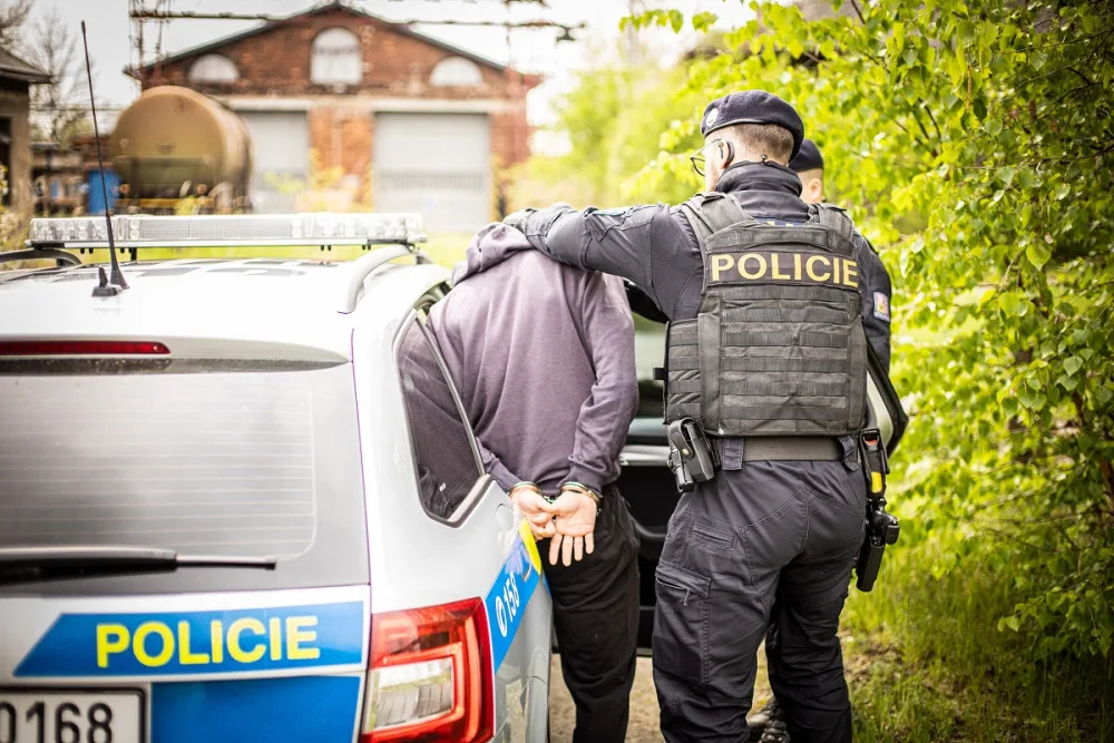 Policisté v hradeckém kraji mají téměř 200 nových osobních kamer za 1,5 milionu