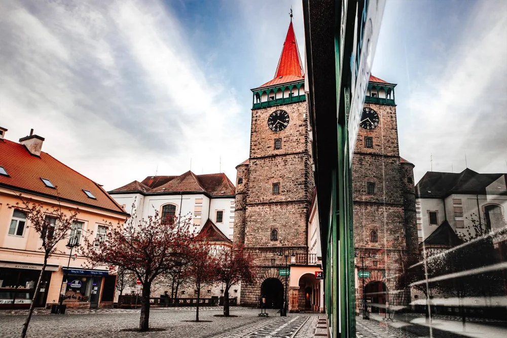 jicin
