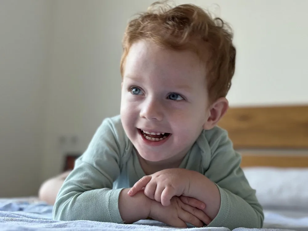 Místo utrpení radost ze života. Martínek z Mohelnicka čtvrt roku po unikátní léčbě skvěle prospívá