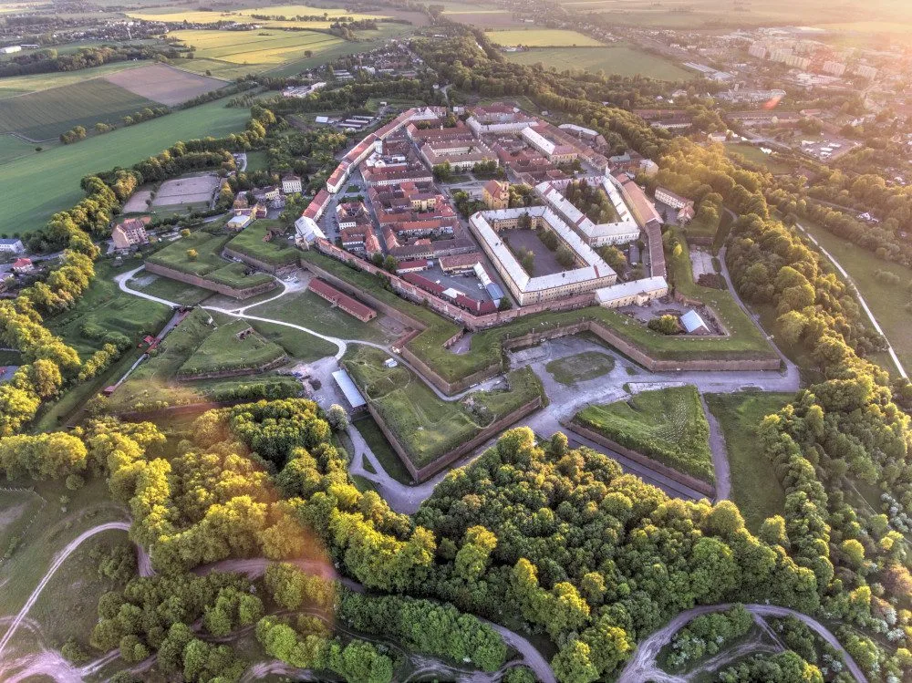 Historickou pevnost v Josefově čeká obnova za miliardy