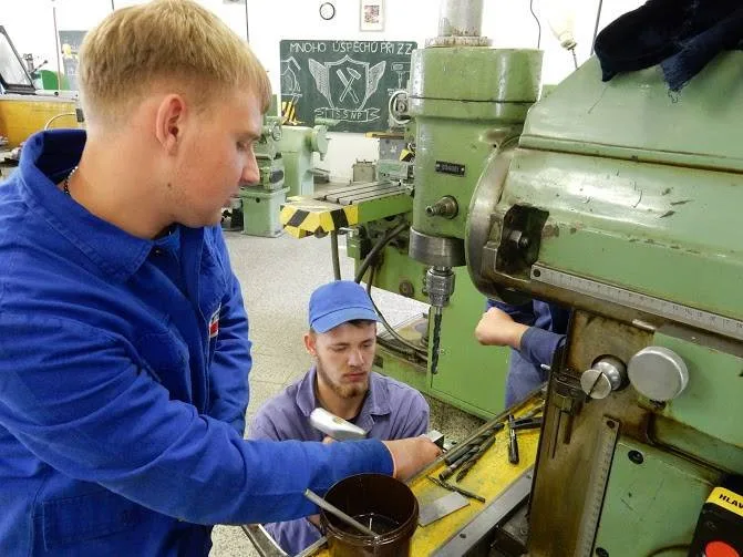 Královéhradecký kraj investuje do modernizace vrchlabských dílen