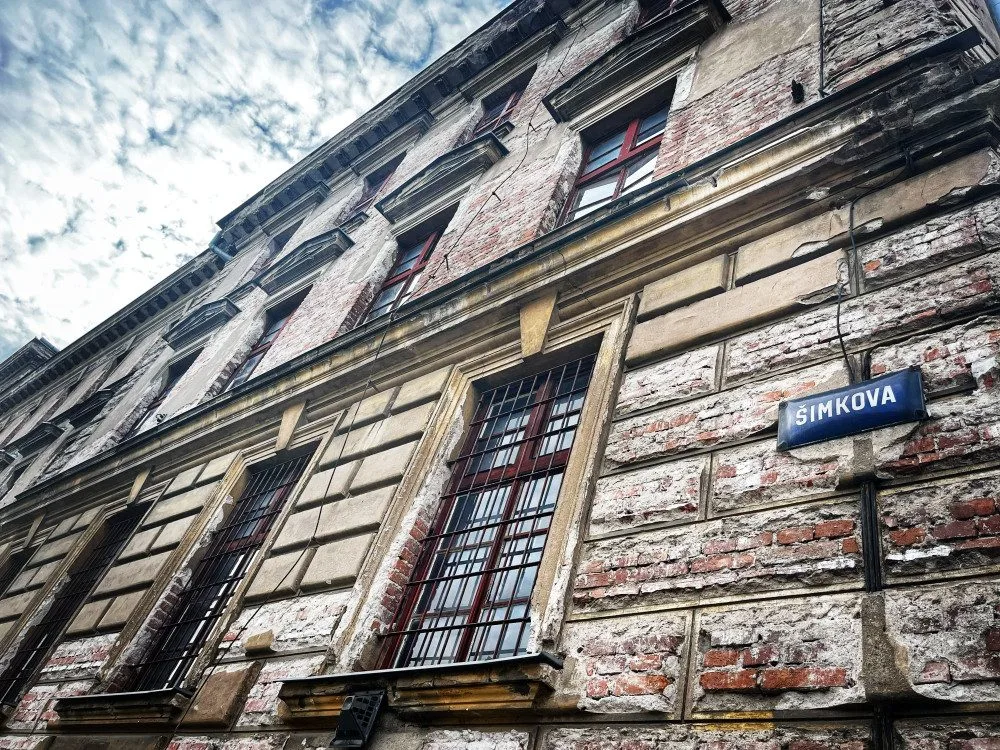 Startuje rekonstrukce Vrbenského kasáren v centru Hradce Králové