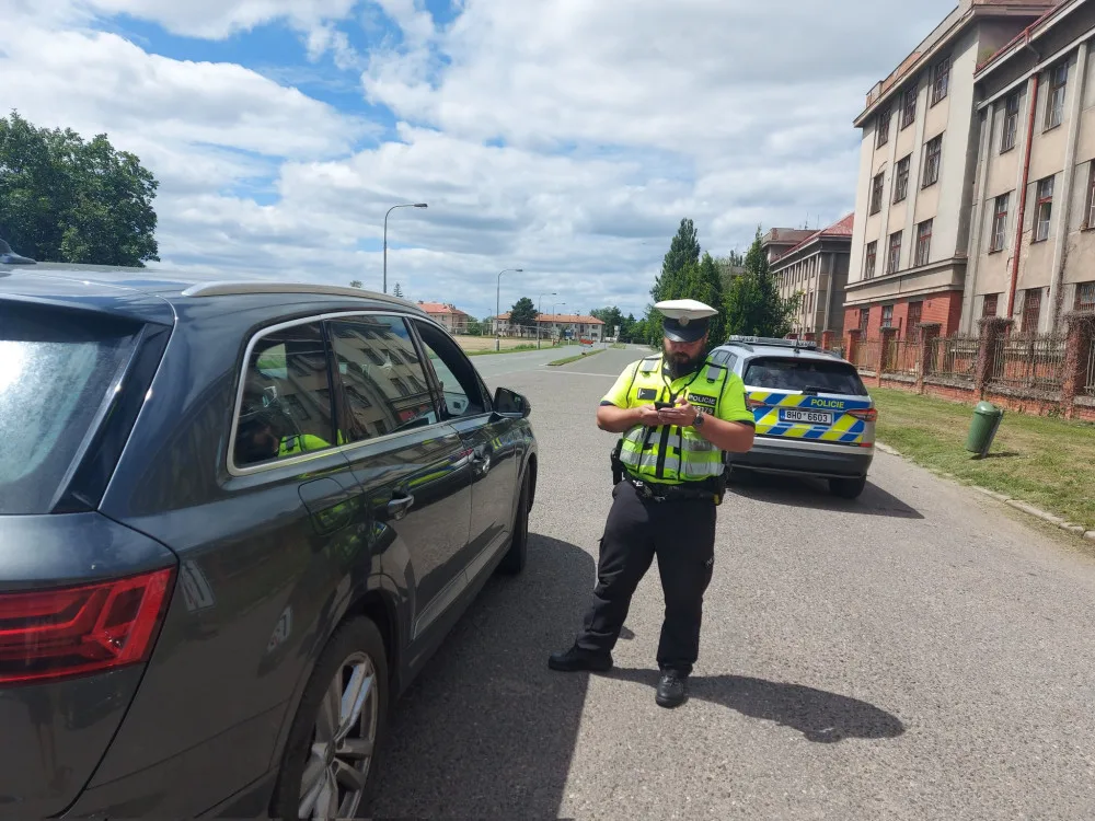 Falešné vstupenky, krádeže i dopravní přestupky. Během Rock for People měla policie plné ruce práce