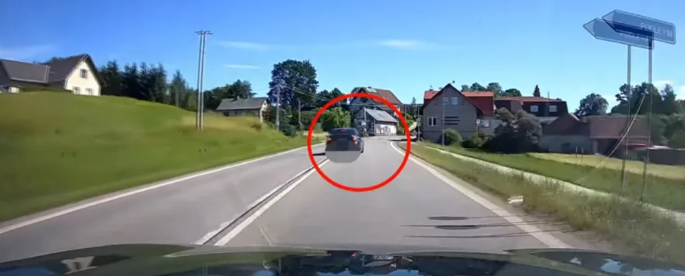 Za rychlost a předjíždění přišel o řidičský průkaz. Na tachometru měl 150 kilometrů v hodině