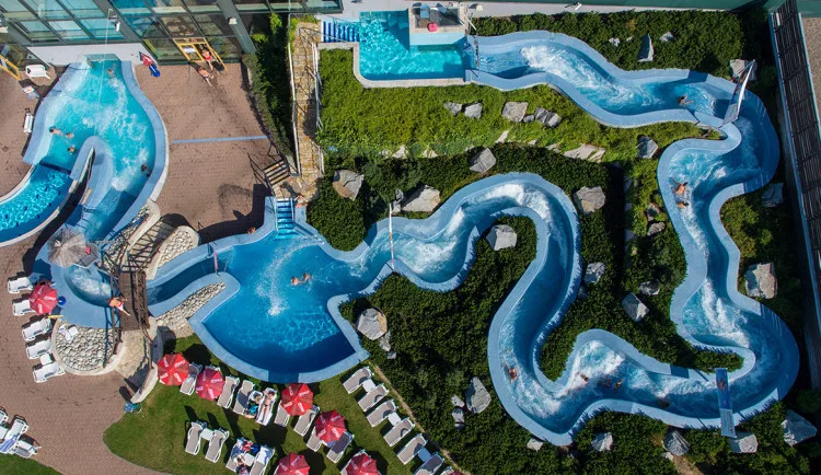 size3-17206985004586-139-prijdte-si-uzit-letni-prazdniny-a-zazit-brazilske-leto-v-aquapalace-praha