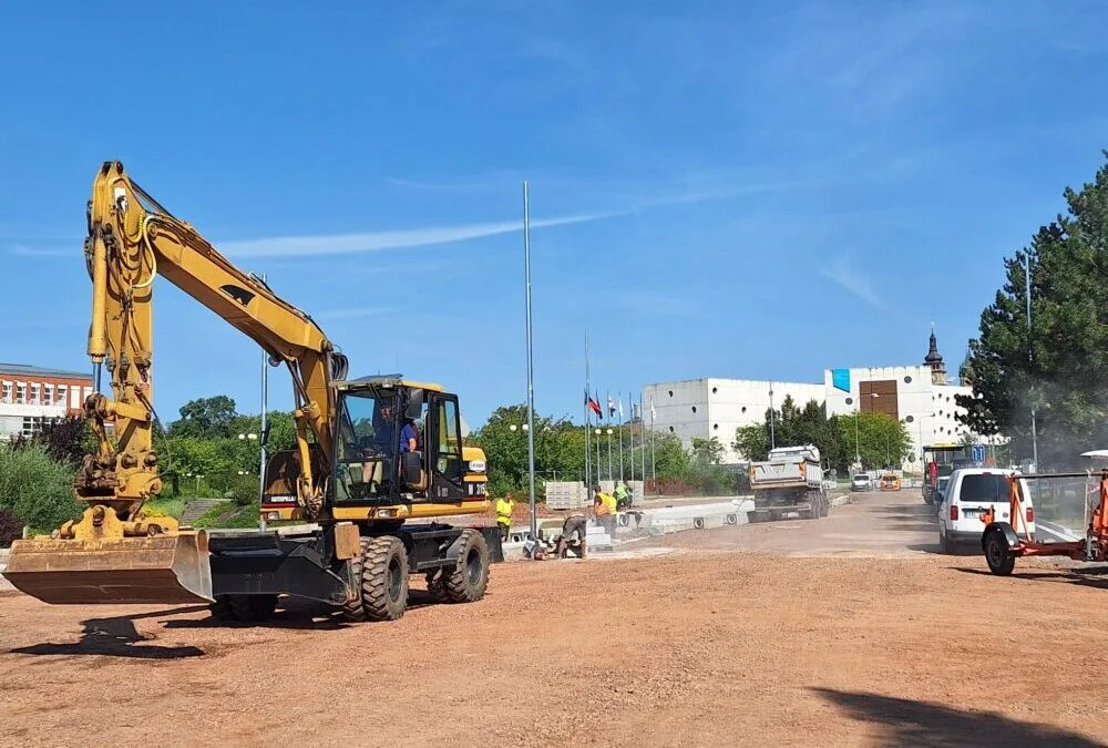 Práce na hradecké Miletě pokračují podle plánu. Chystá se zprovoznění nového úseku