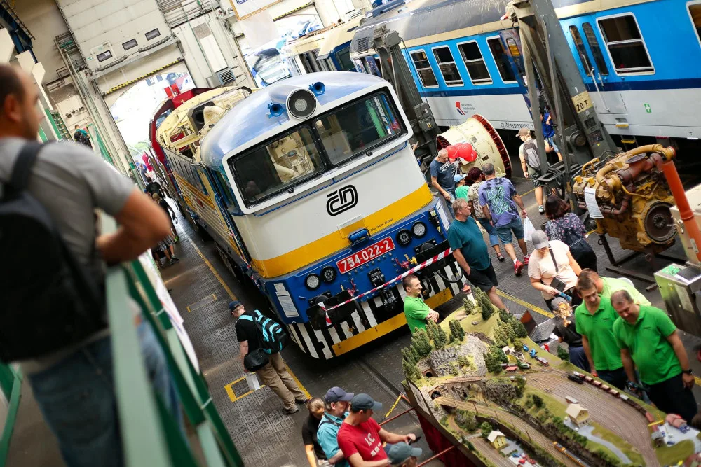 Na trať v Trutnově vyjedou moderní i parní vlaky. Čeká nás Regionální den železnice