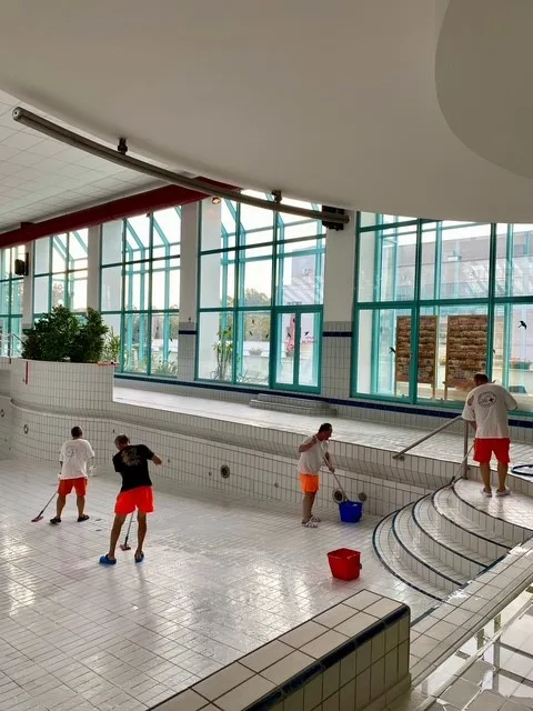 Po odstávce opět otevírá hradecké Aquacentrum. Prošlo renovací