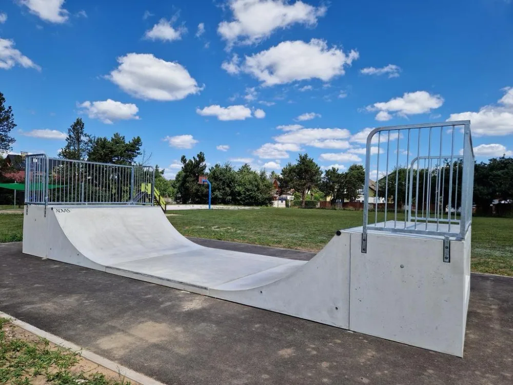 Častolovice investují do radosti svých nejmenších. Nové hřiště a skateboardová rampa na obzoru