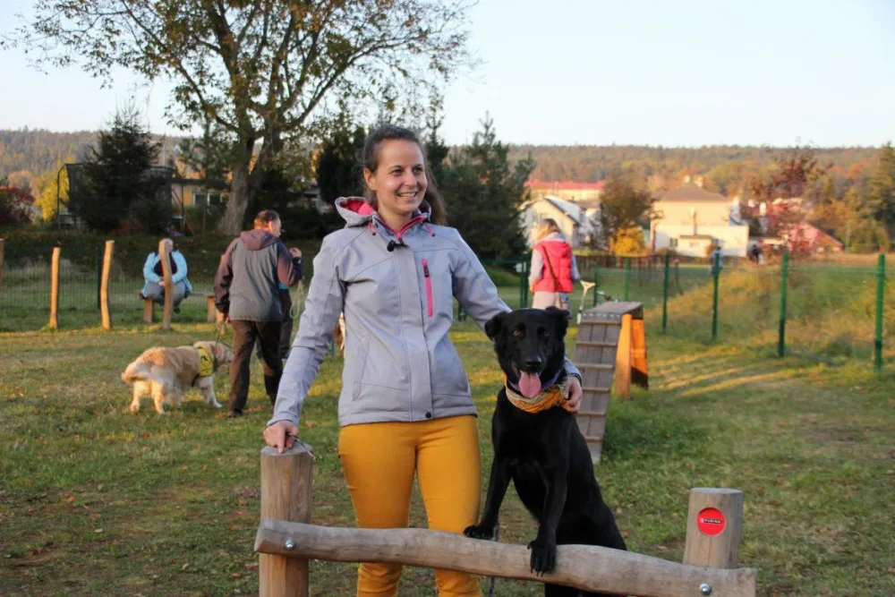 Dvůr Králové nad Labem otevřelo nové psí hřiště