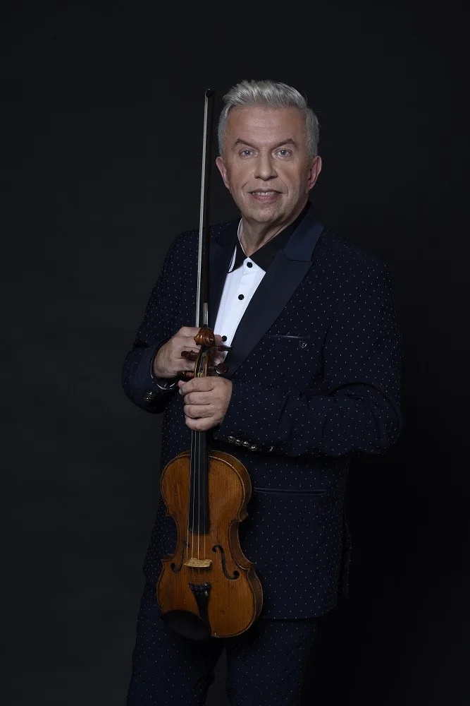 Soutok Labe s Orlicí miluji, říká houslový virtuos Jaroslav Svěcený. Příští rok oslaví 40 let na scéně