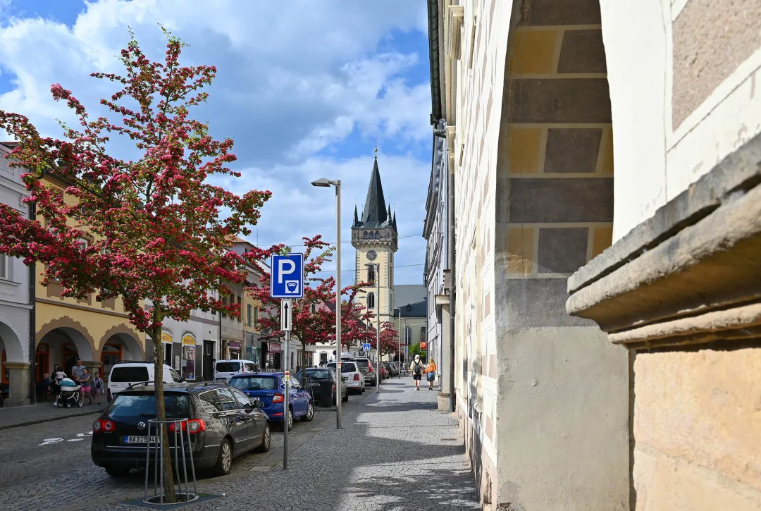 Dvůr Králové nad Labem jde do boje s nedostatkem lékařů. Bude nabízet například rekvalifikace