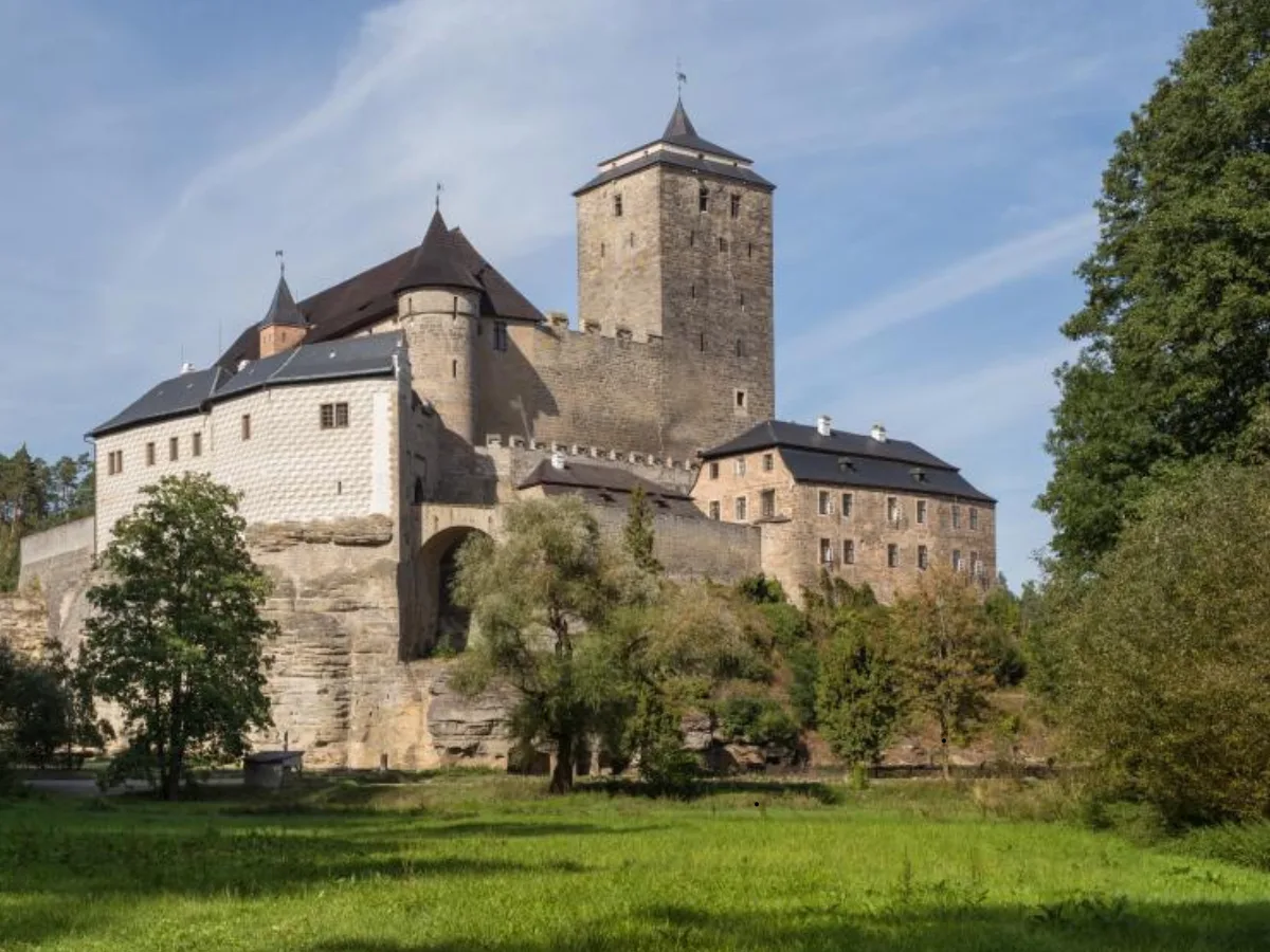 Hrad Kost čeká oprava Lobkovického paláce, letošní sezonu to neovlivní