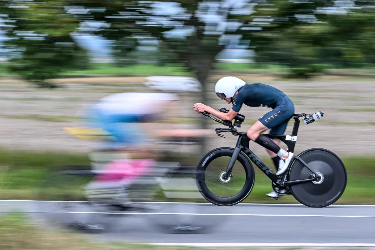 Srpnový Ironman uzavře část hradeckého centra a pošle MHD na jiné trasy