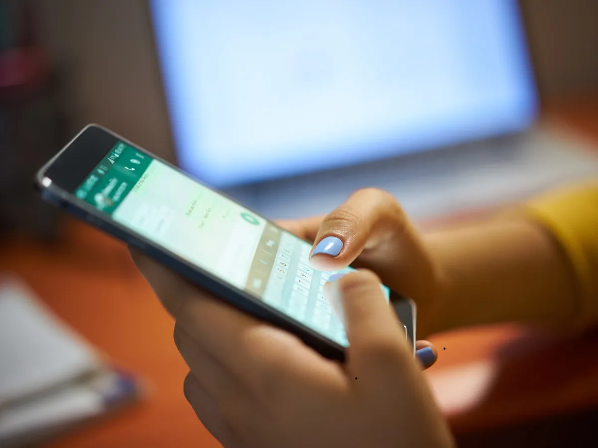 Podvody přes WhatsApp na Rychnovsku: Nárůst případů a stále rostoucí škody