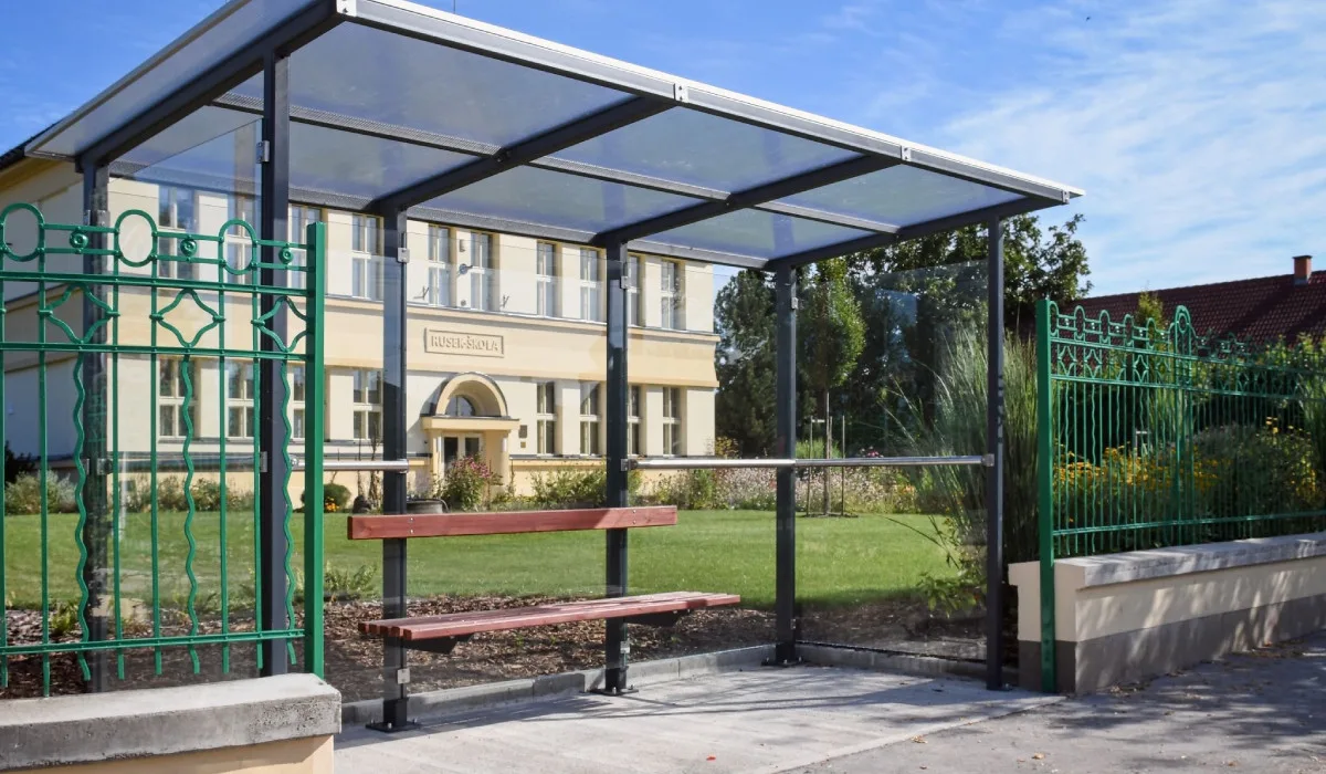 Rusek_Zastávka_Foto_1