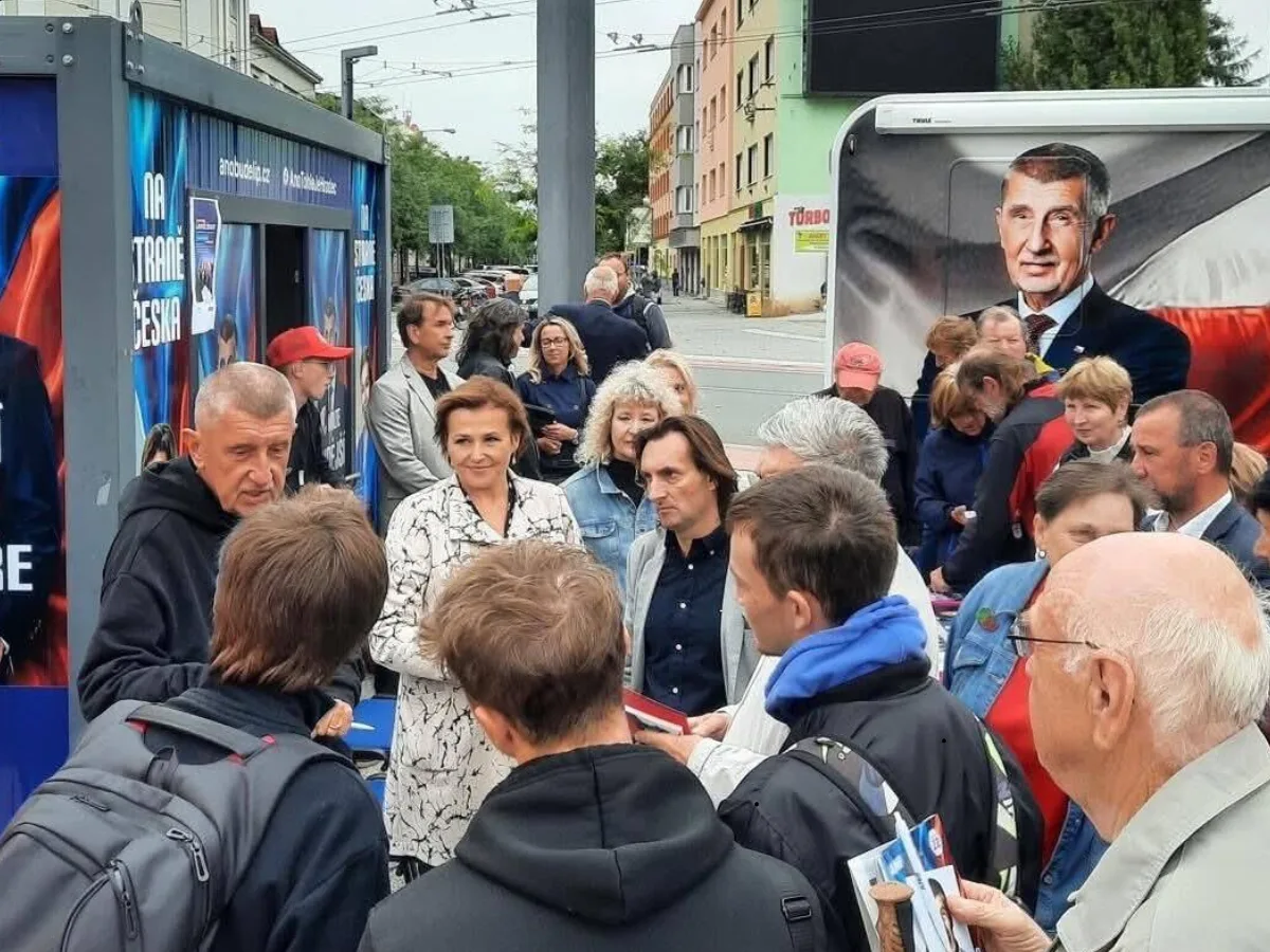 Strany v Královéhradeckém kraji zaměřily finále volební kampaně na velká města