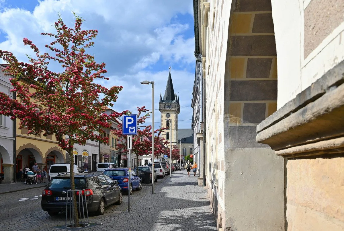 Dvůr Králové nad Labem zavádí Tichou linku pro osoby se sluchovým postižením