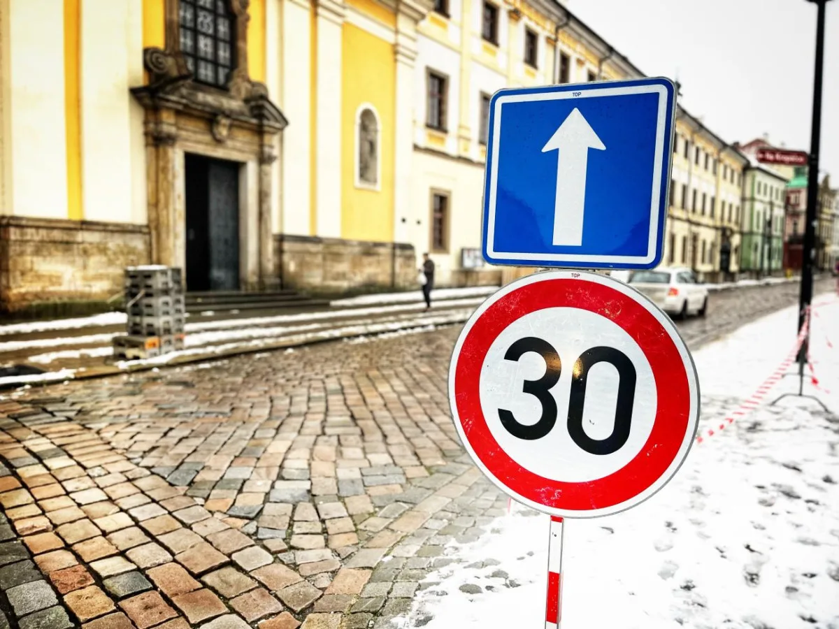 44