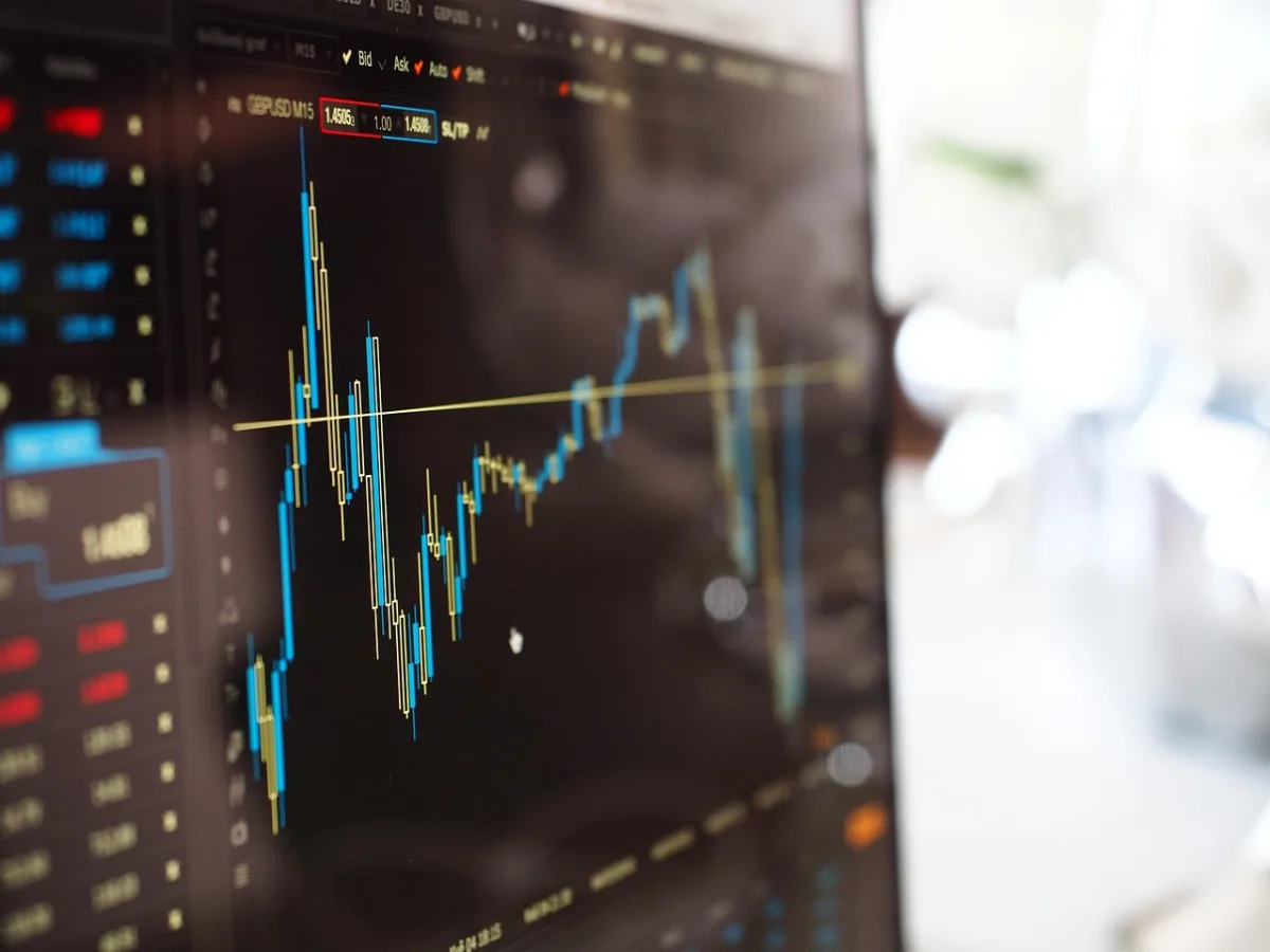 Technologie v regionu: startupy a malé firmy ve východních Čechách přecházejí na digitální finance