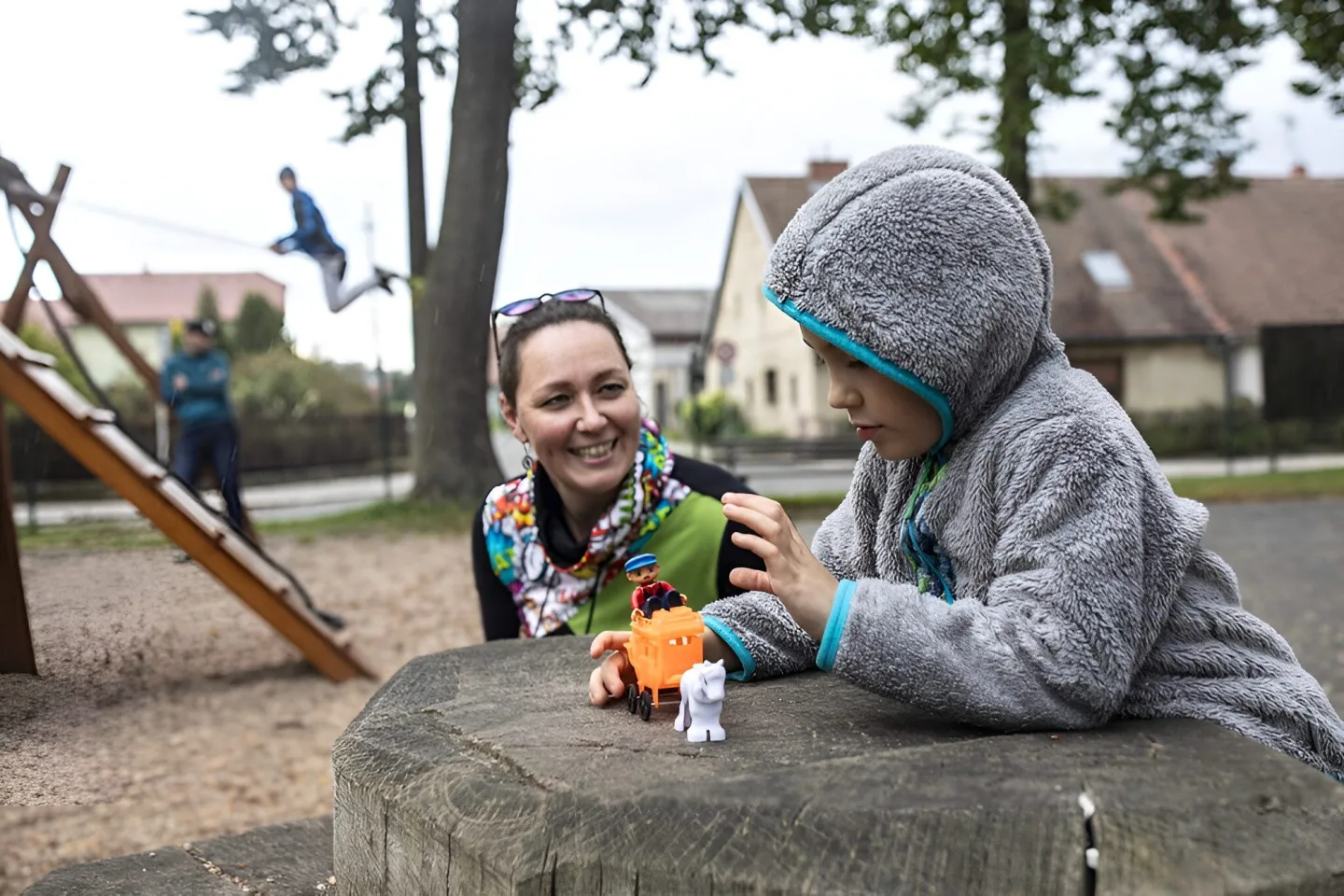 Rodičům, kteří často stojí na hraně vyhoření, nabízí pomocnou ruku homesharing pod záštitou Centra Orion v Rychnově nad Kněžnou.