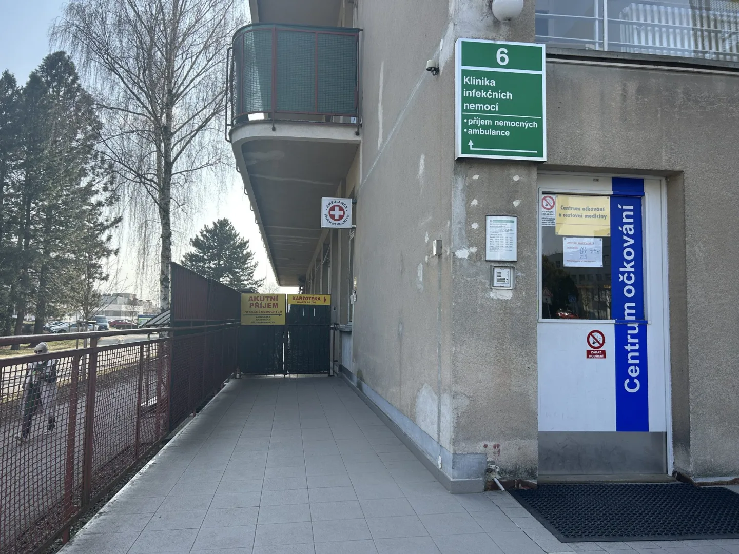 Klinika infekčních nemocí FN HK