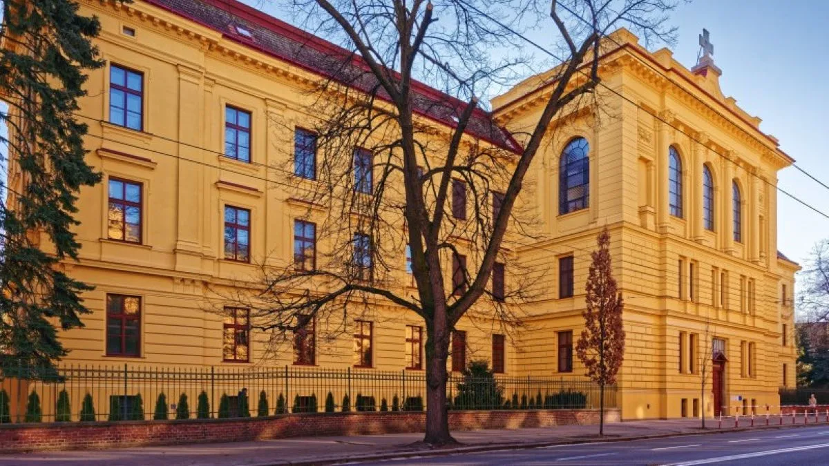 Hradecký kraj schválil investici 340 milionů do rozšíření LDN. Populace stárne