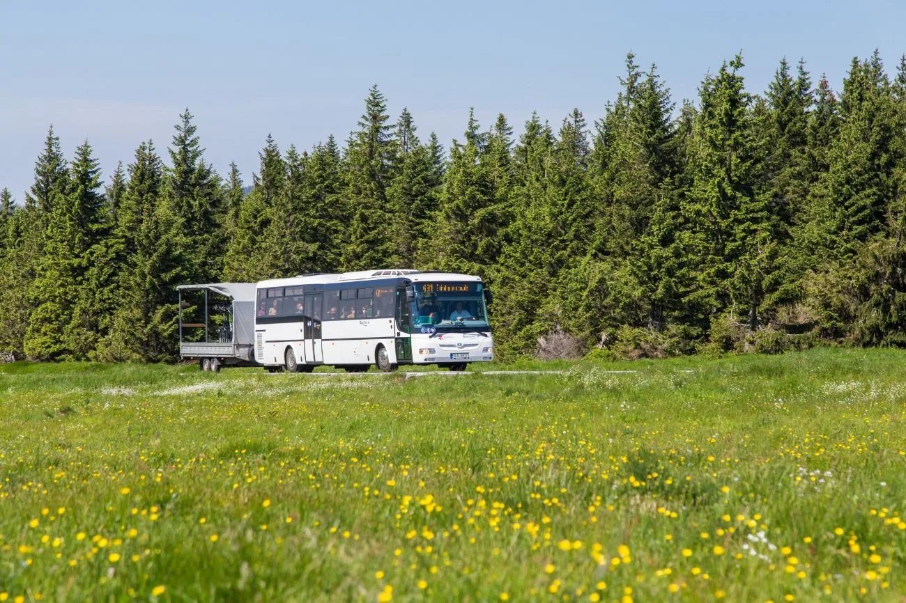 Turistické autobusy v Královéhradeckém kraji zahajují provoz