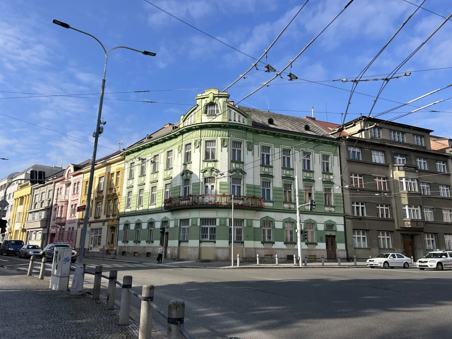Jedna z nejvytíženějších ulic v centru Hradce Králové čeká zásadní oprava.
