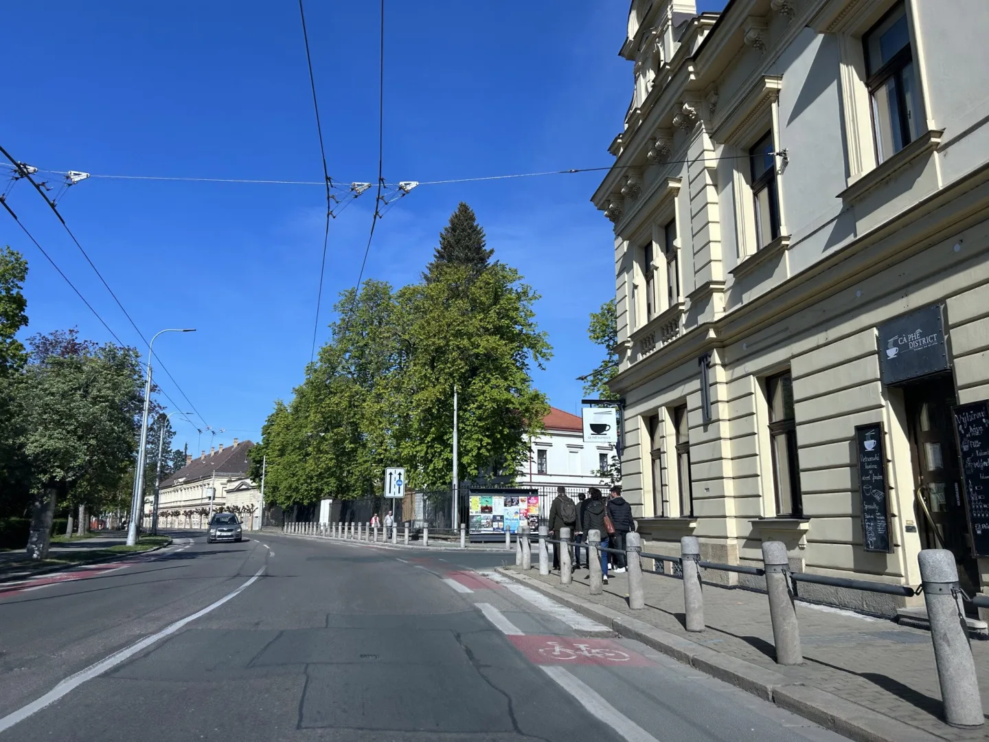 Už od zítřka se uzavře frekventovaná ulice Československé armády u Gayerových kasáren.