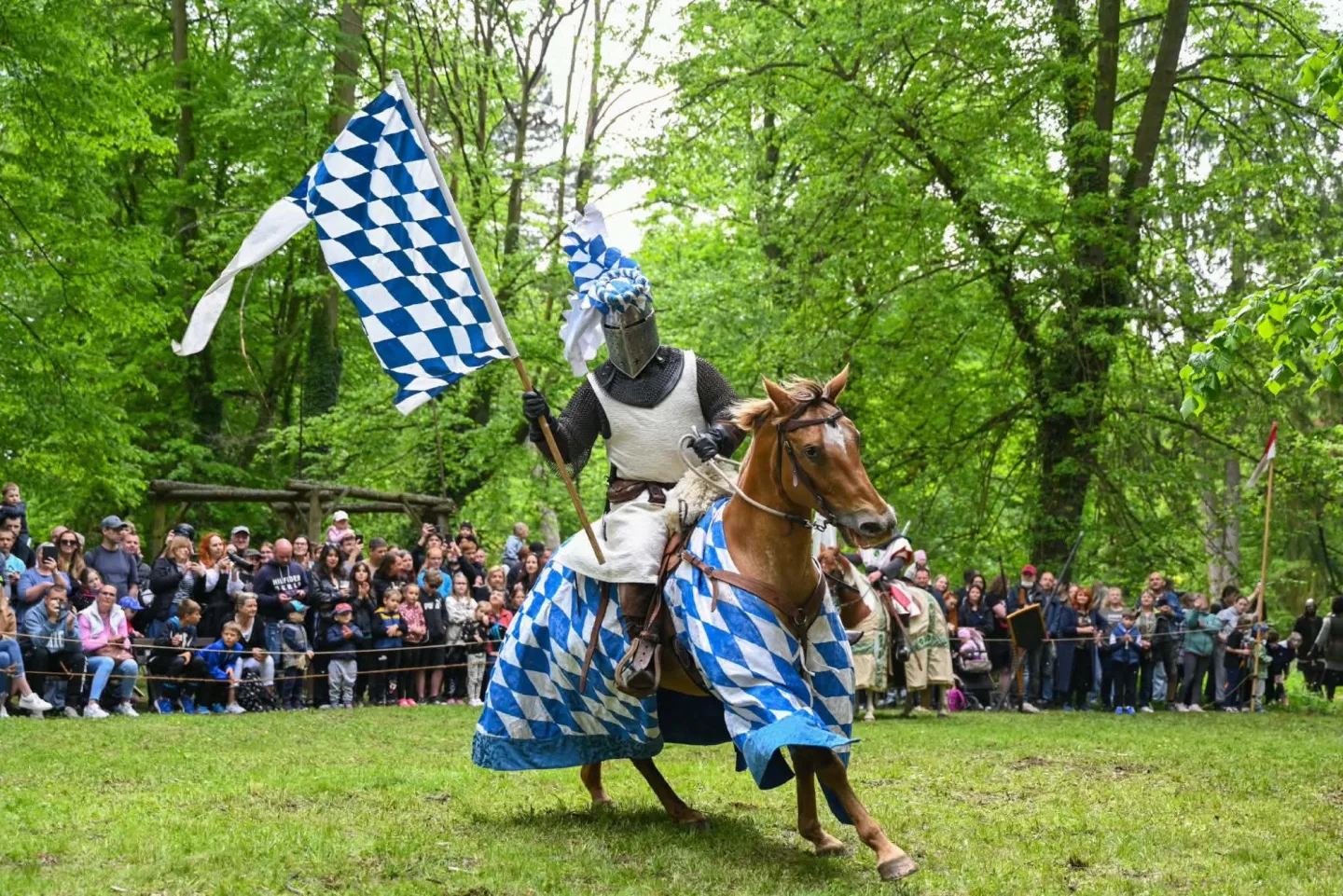 Po každém turnaji si musíme něco zašít, říkají kaskadéři. Zítra vystoupí v Jičíně
