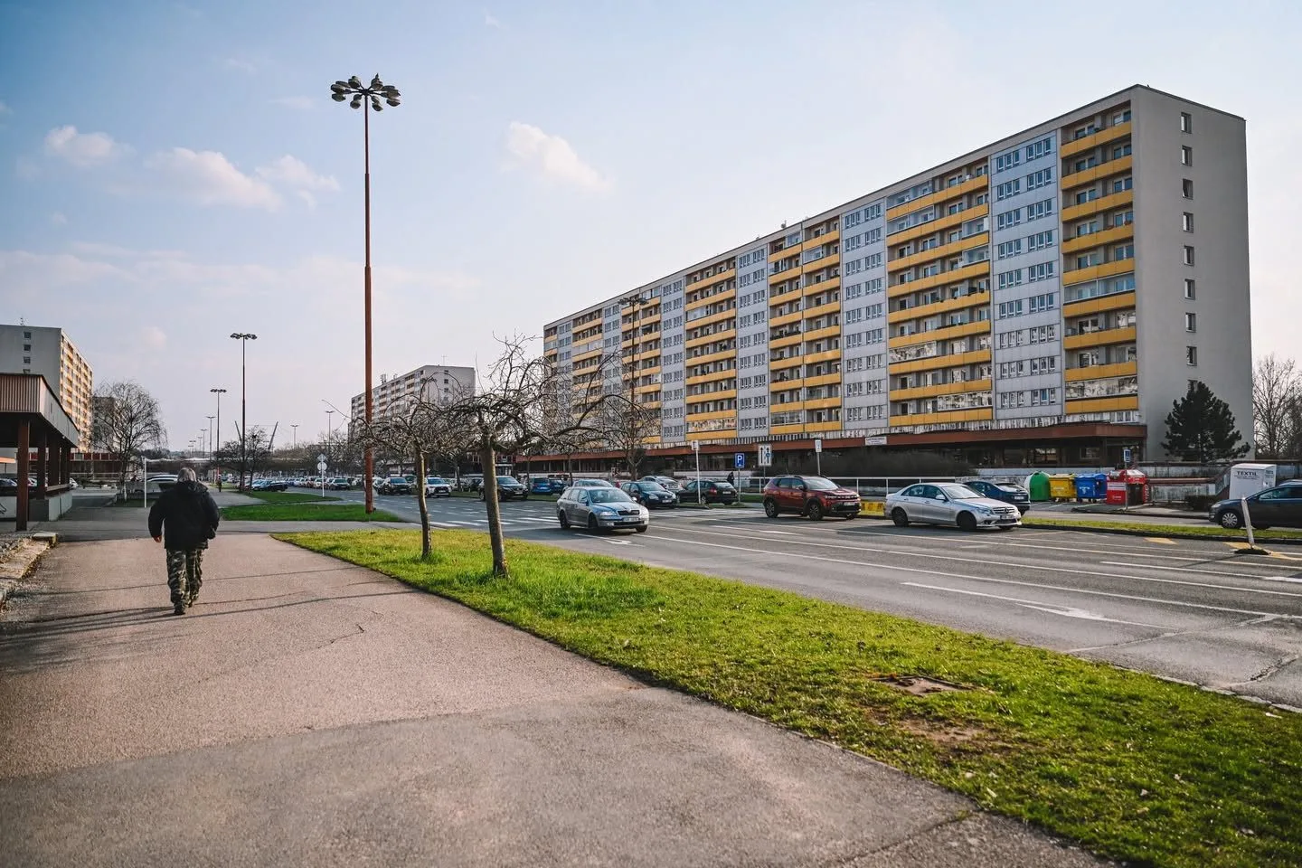 Rekonstrukce Benešovy třídy v Hradci se opět posunula.