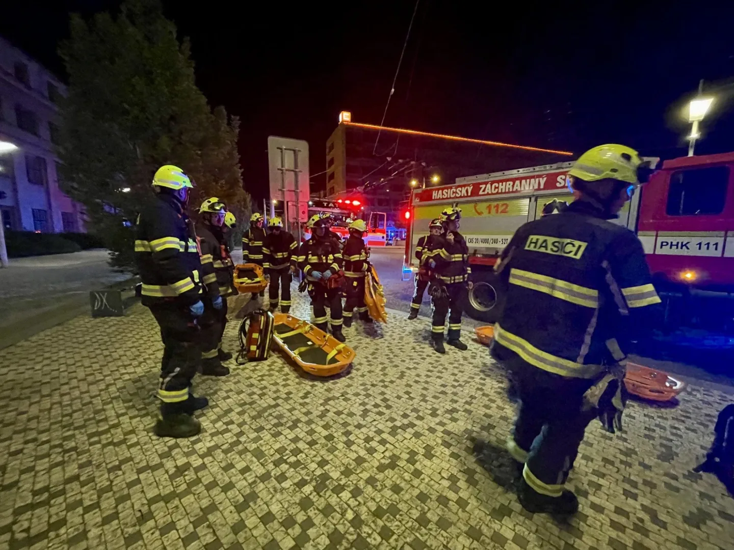 VIDEO: Střelba v hradeckém Auparku. Šlo o taktické cvičení