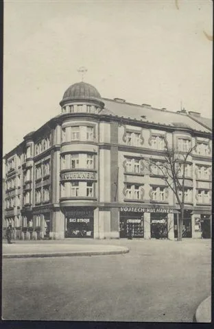 Prodejna od roku 1923 do současnosti