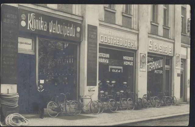 Prodejna kolem roku 1920