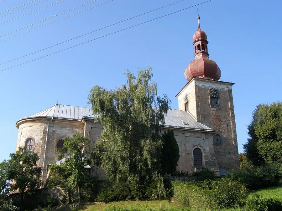 Obec Úlibice zachraňuje barokní kostel, nedávno jej převzala od církve