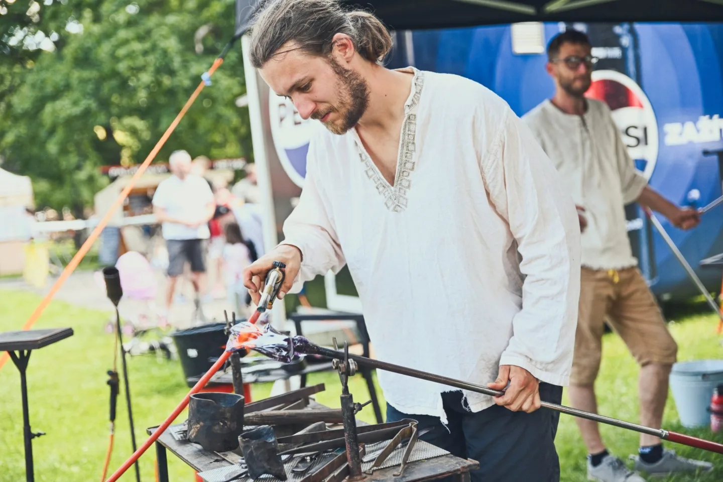 Farmářské trhy, Festival řemesel i Pivní rozjímání. Hradec o víkendu nudit nebude