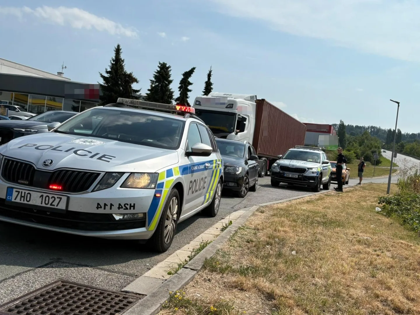 Policie na Náchodsku zkontrolovala přes 200 aut. Přestupky odhalila u většiny řidičů