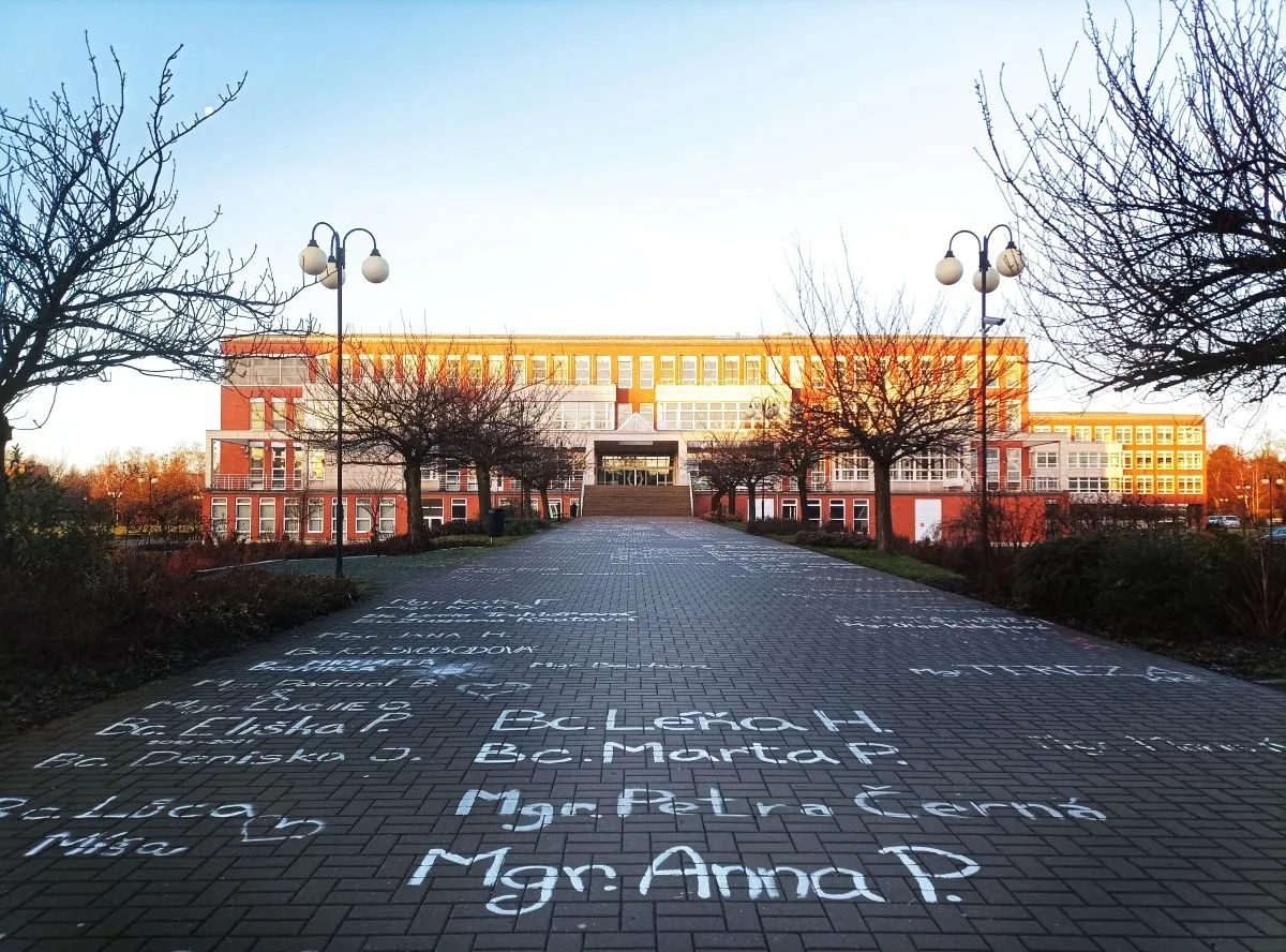 Na Univerzitu Hradec Králové se hlásí rekordní počet studentů